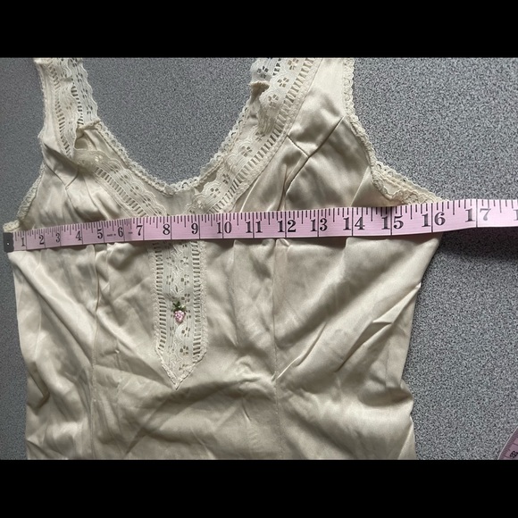 Vintage Gay Lure Light Beige Camisole Size Medium - Picture 5 of 6